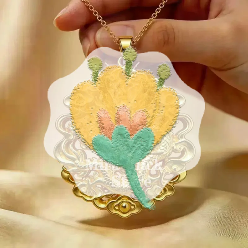 Auspicious Pattern Chinese Gold Pendant 3D Embossed Matte Finish Anti-Allergy Jewelry for Travel Wear Holiday Gift