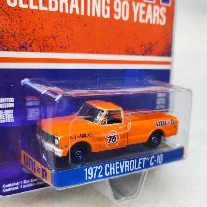 

Green Light 1:64 1972 C-10 - Union 76 Celebrates 90th Anniversary Collection Toys Small Gifts Model Wall Hangings