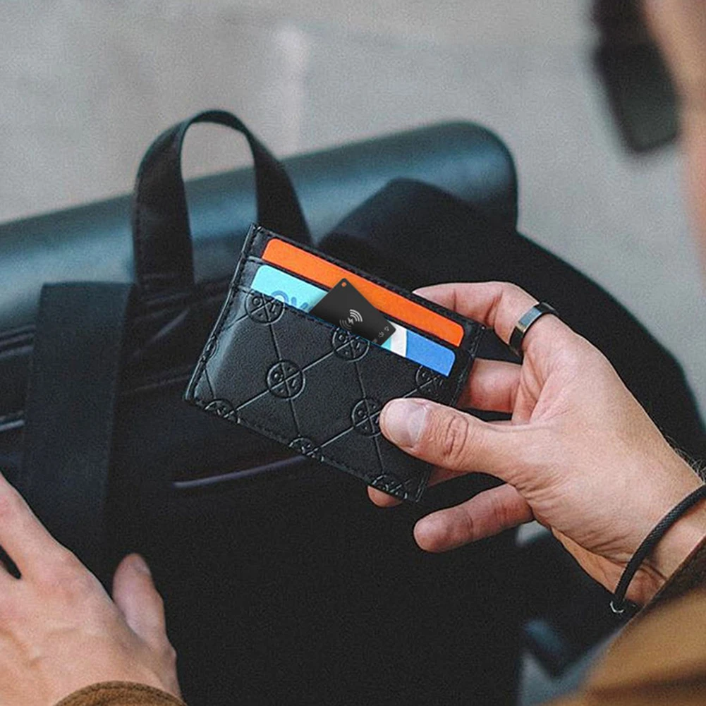 بطاقة تتبع رفيعة للغاية للشحن اللاسلكي مقاومة للماء تعمل من Apple Find My Ultra Thin Tracker لتتبع المحفظة بدون جهد