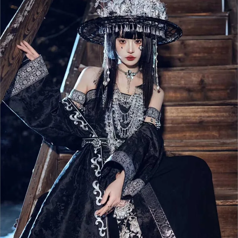 

Female embroidery dark and cool mix-and-match ethnic costumes ethnic-style photography clothing