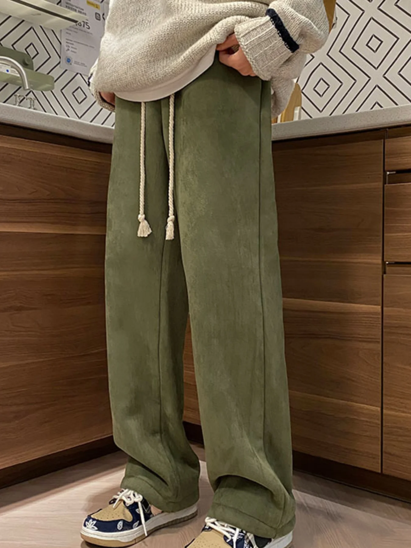 Pantaloni a gamba dritta casual americani in lana di agnello Melard, nuovo stile invernale per donna, ispessito, versatile, caldo, ampio, foderato in pile per studenti, pantaloni di marca pigri e alla moda