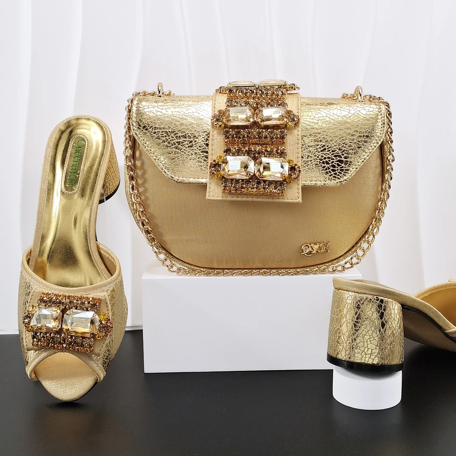 

Gold Color Wome Shoes And Bags Metal Rhinestone Embellishment Elegant New High Heels Sandals and Bag Set Peep Toe Shoes 63-9