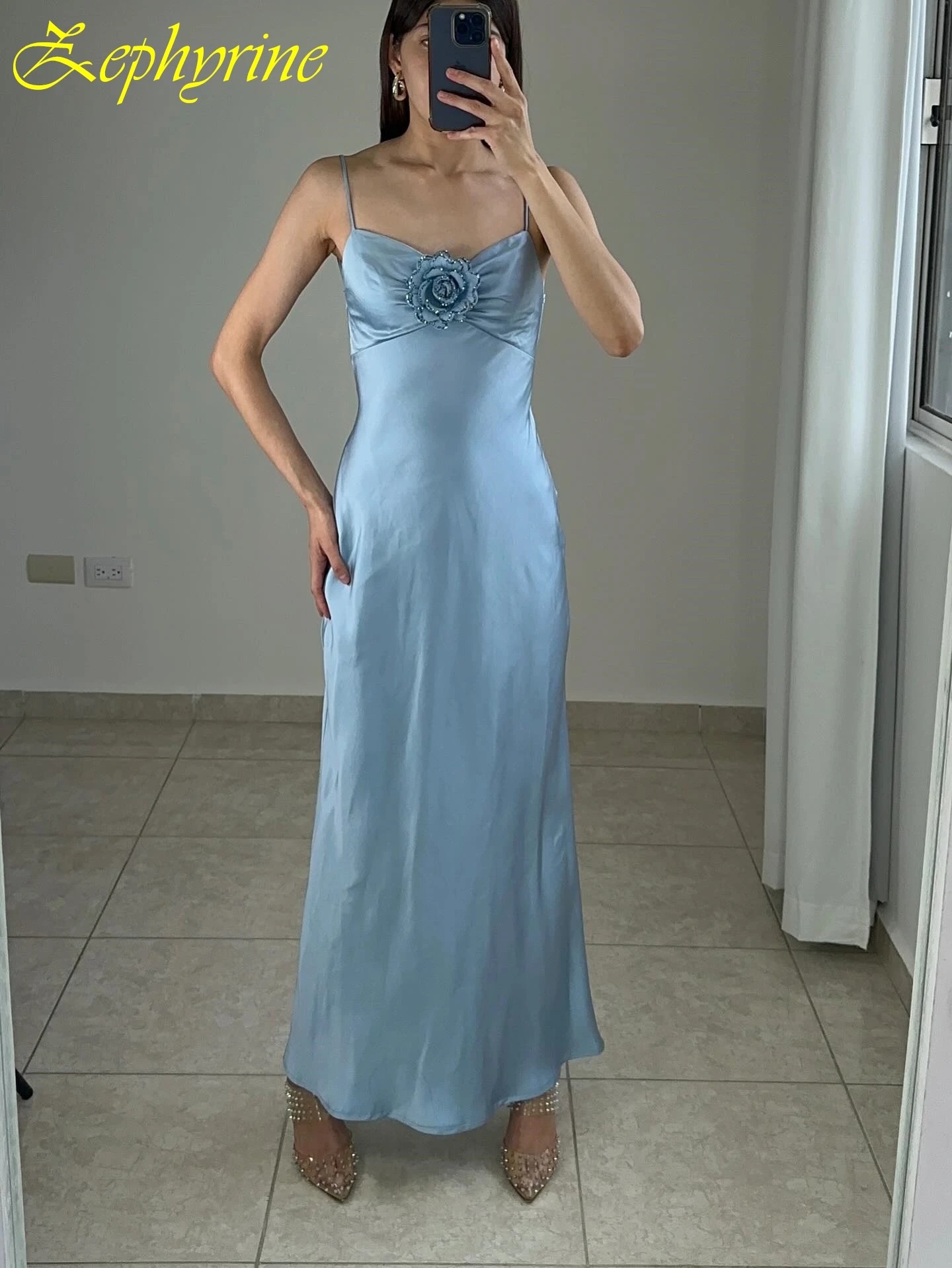 Maßgeschneiderte A-Linie-Spaghettiträger, elegantes formelles Abendkleid, modische, maßgeschneiderte Anlasskleider, moderne, zarte Promi-Kleider