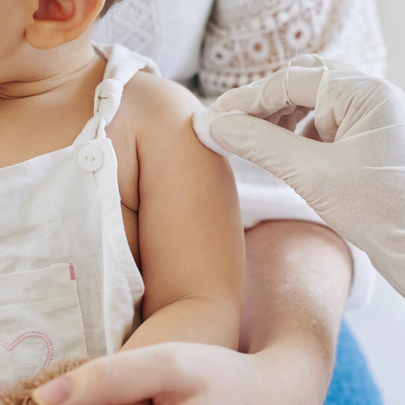 عبوة واحدة من كرات القطن الناعمة البيضاء للاستعمال مرة واحدة لإزالة المكياج وطلاء أظافر الوجه وتصفيف الشعر والعناية بالبشرة كرة قطنية #5