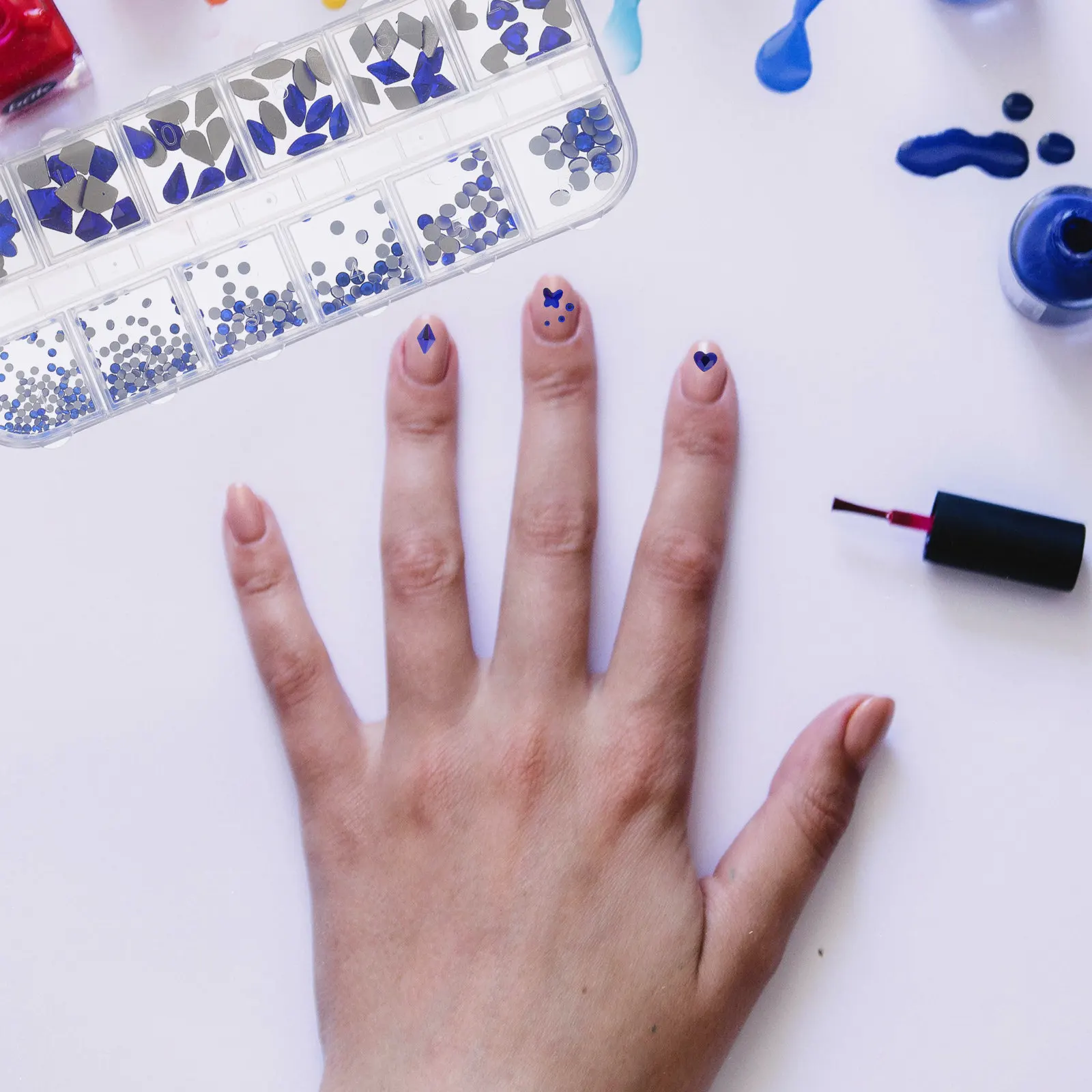 

Nail Resin Diamonds DIY Rhinestones Decorative Ornaments Safe Resin Nail Art Decor for Birthday Holiday Daily Manicure Charm