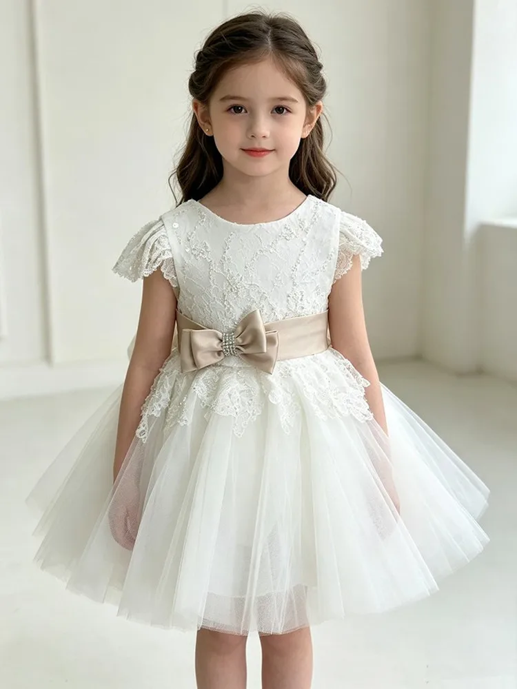 Taufkleid für Kleinkinder, Mädchen, weißes Spitzen-Tüllkleid, Champagnerfarbene Schleife, kurze Ärmel, Kinderkleid für Hochzeit, Geburtstag, Party, Festzug – Detail 4