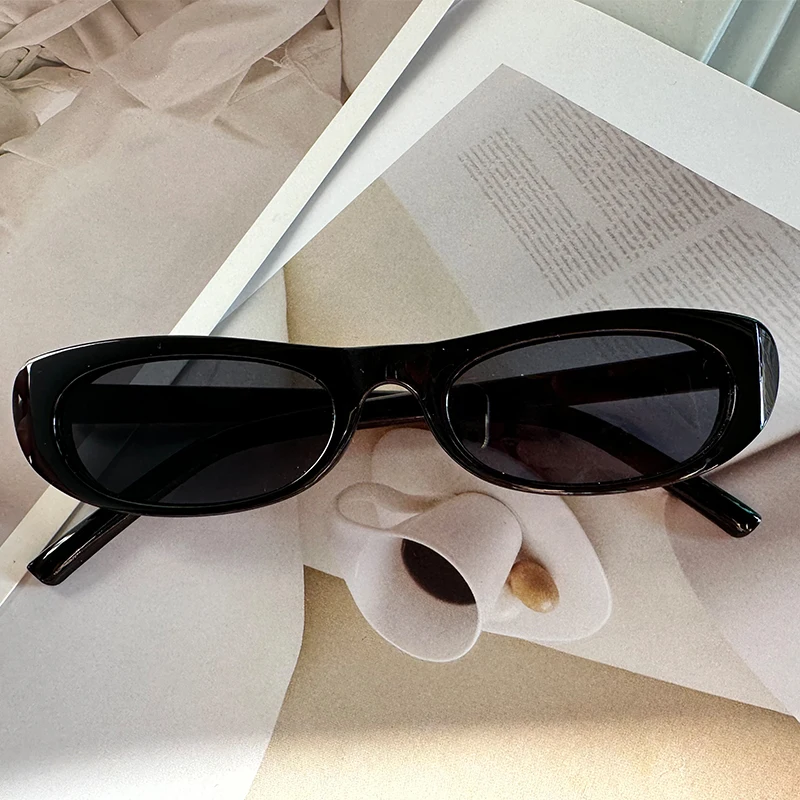Women's Retro Oval Sunglasses Black Small Frame Fashion Brand Trendy Hot Points Sun Glasses Ladies Star Shades UV400 Eyewear view 4