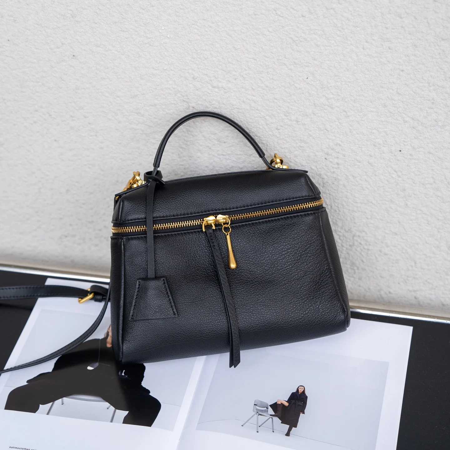 Women's Genuine Grade Cow Leather Shoulder Crossbody Fashion Small Bag Luxury Designer Brand Ladies Cowhide Handbag High Quality