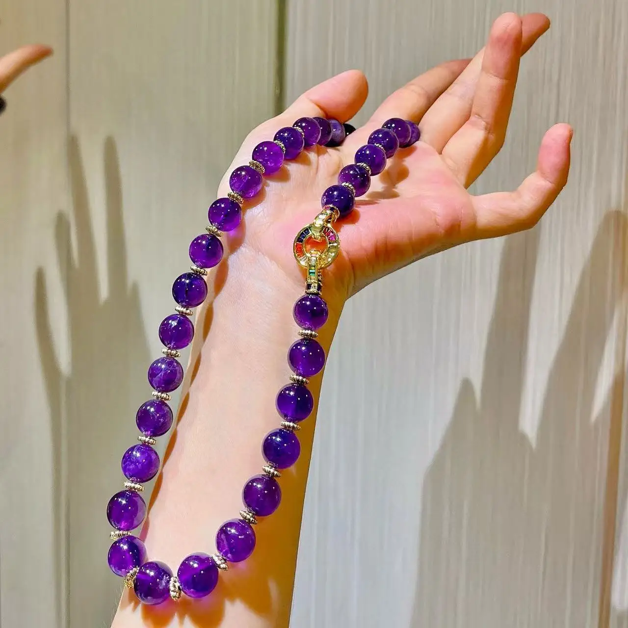 Colar de design original de ametista natural roxa uva de 10 mm