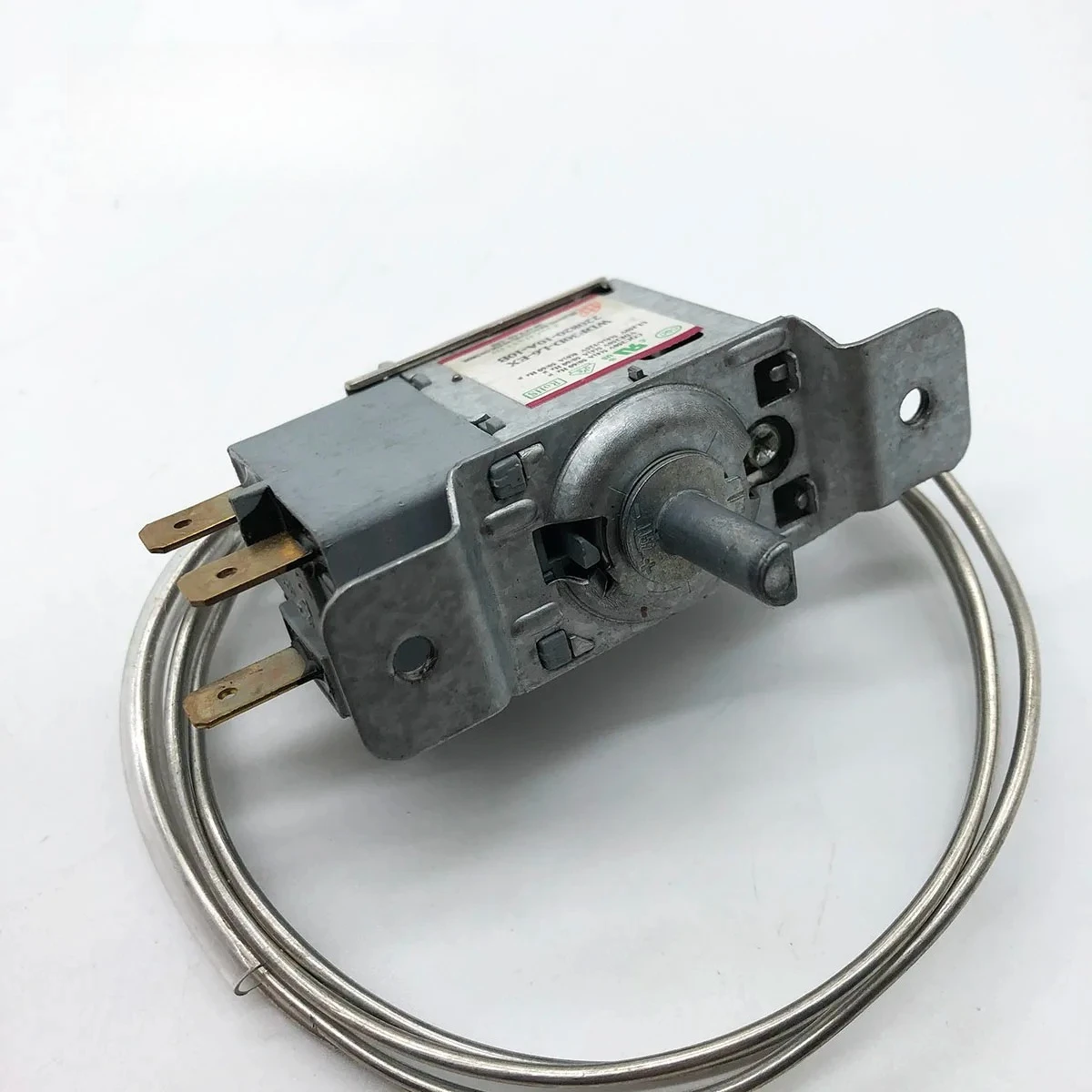 

Temperature Control Switch WDF31.5X-103-211E 3PIN WDF30D-L6-EX 22080-10A-10B Thermostat For KEG Panasonic Refrigerator Replace