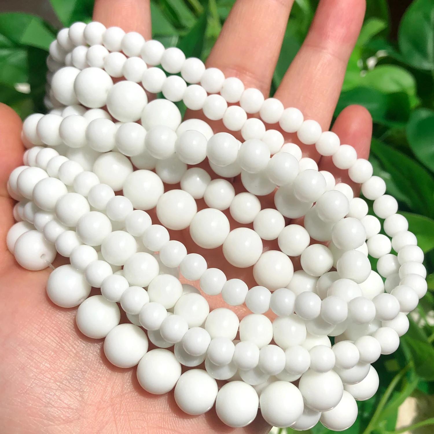 Wholesale Natural Tridacna Stone White Round Chalcedony Stone Loose Beads for Jewelry Making Diy Bracelet 4 6 8 10 12MM 15.5\