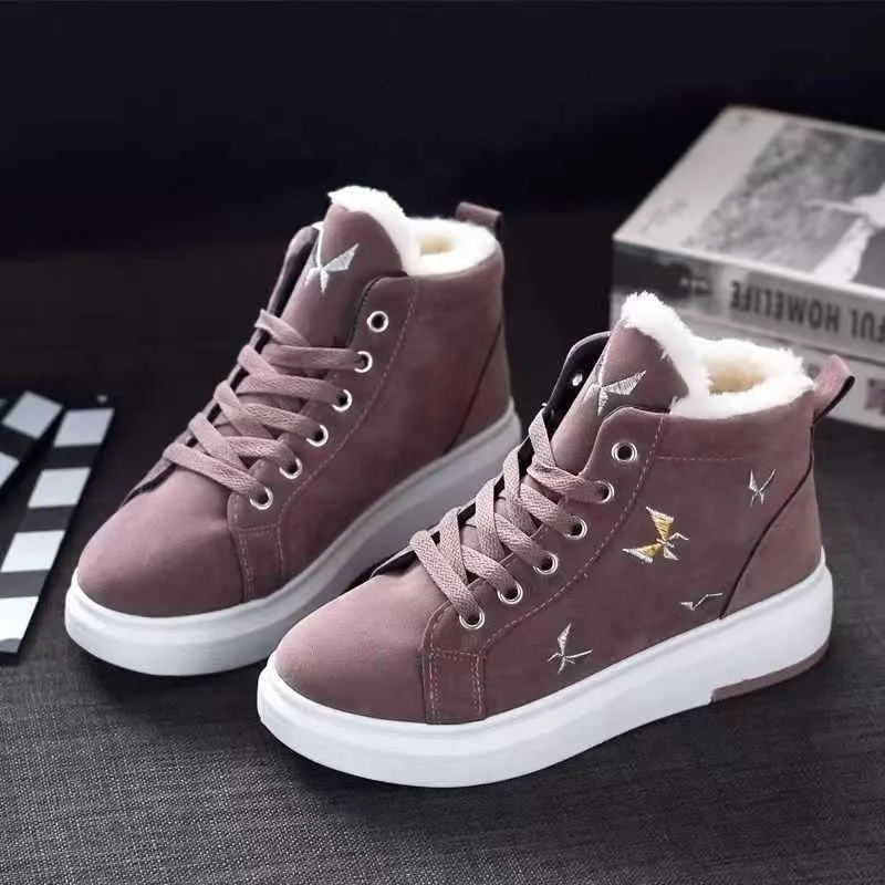 

Women Soft Plush Ankle Boot Elegant Embroidery Snow Boots Retro Lace Up Platform Shoes Non-slip Hiking Flat Zapatos Para Mujeres