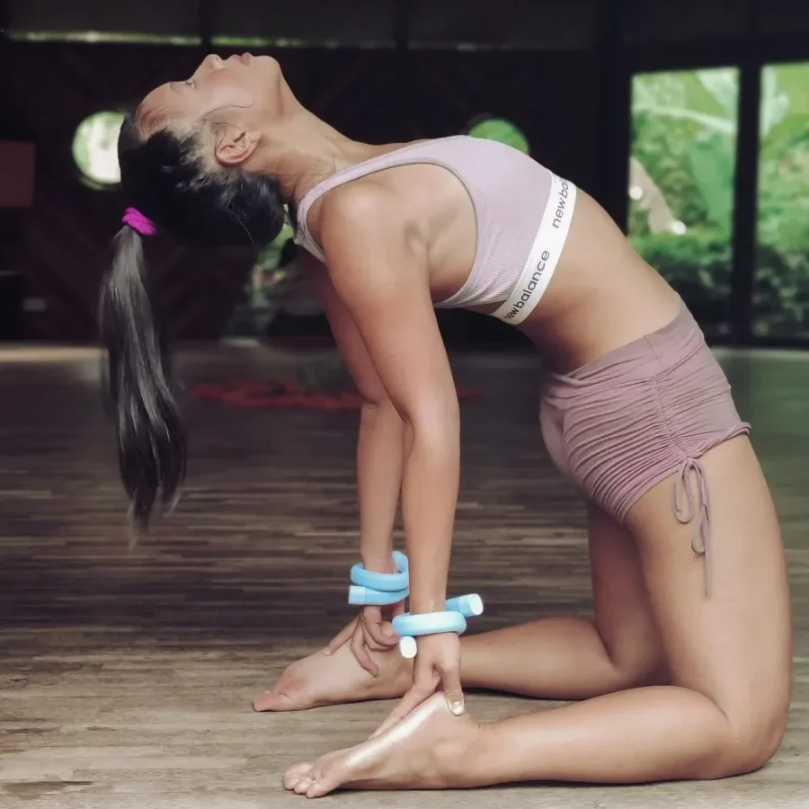 أوزان المعصم التي يمكن ارتداؤها برباط، عبوة من قطعتين، زوج واحد من أوزان المعصم القابلة للتعديل للمشي واليوجا والرقص وبيلاتيس وقلب إيرو #3