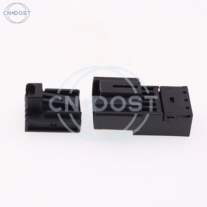 1 Set 5 Pin 8R0973705 8R0973605 1418778-2 1563569-1 AC Assembly Car Steering Wheel Wire Plug Auto Small Current Socket