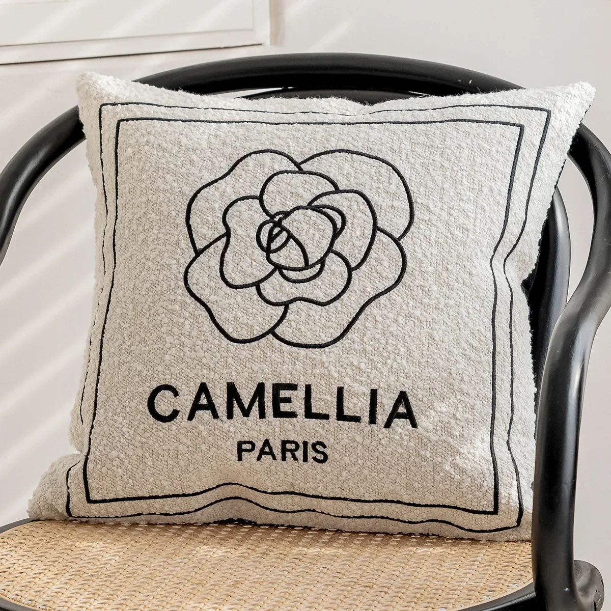 2024 Black White Light Luxury Cushion Cover Camellia Jacquard Embroidery Pillow Covers Decorative Nordic Living Room Pillowcases
