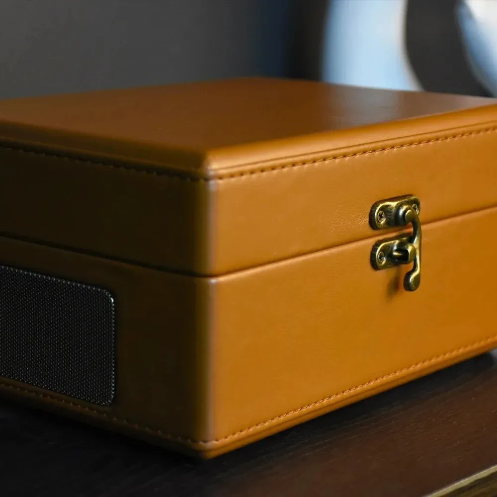 Canfon Retro Bluetooth CD Player with Built-In Speaker USB Playback Rechargeable Battery Portable Music Player for Music Lovers