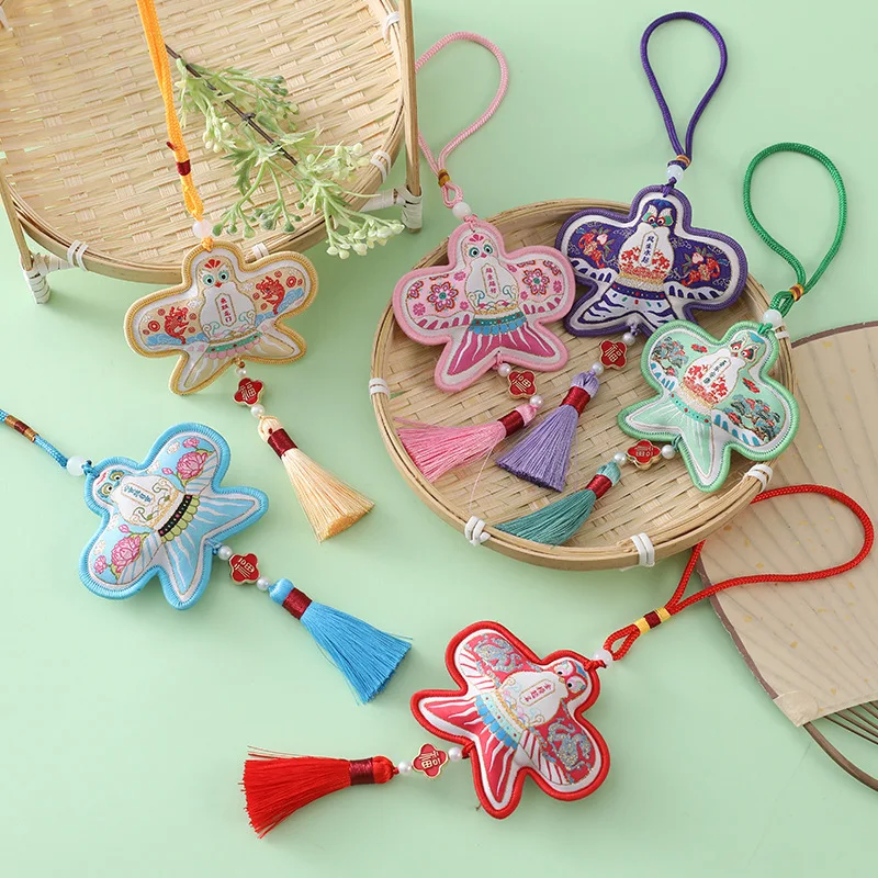 Dragon Boat Festival Kite Fragrance Bag Pendant Embroidered Personal Hanfu Accessory Festival Gift Portable Good Luck Charm view 2