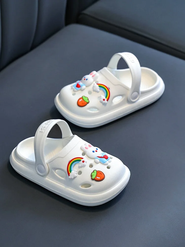 

2025 New Kids Perforated Slippers Summer Indoor and Outdoor Lucky Rabbit Rainbow Decoration Comfortable Slippers