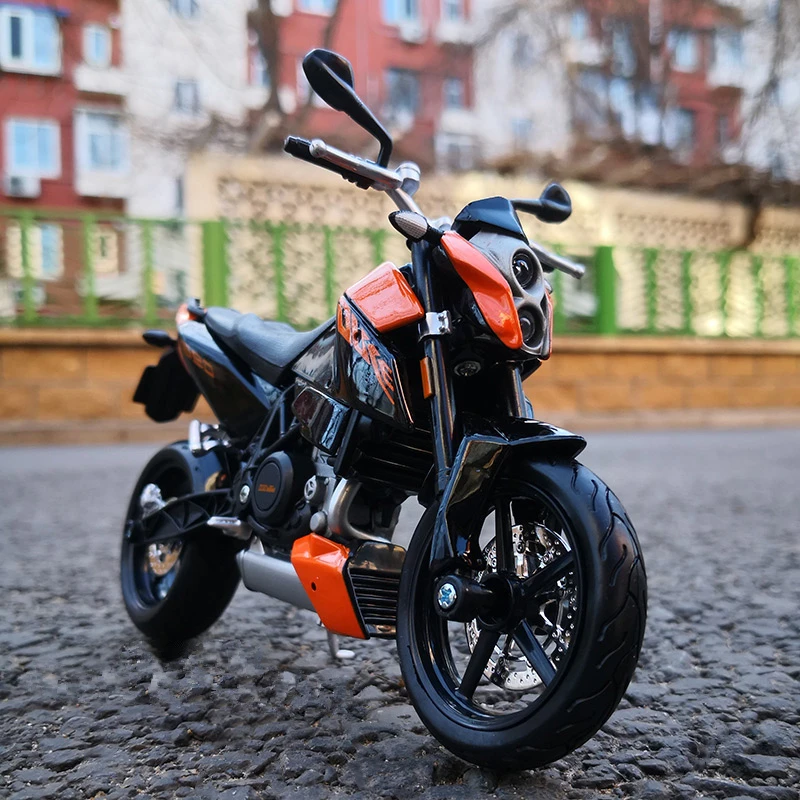 Maisto 1:12 KTM 690 Duke lega modello di moto simulazione pressofuso metallo Street Racing moto modello collezione regalo giocattolo per bambini