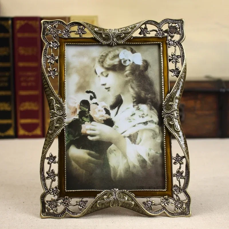 

Retro Alloy Photo Frame 6/7/10 Inch Metal Pendant Living Room Bedroom Desktop Decor Wedding Family Portrait