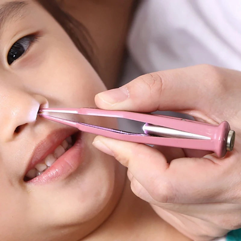 Infant Baby Dig Booger Clip Babies Health Care Safety Forceps Cleaning Supplies Kid Clean Ear Nose Navel Tweezers With LED Light