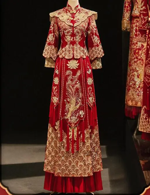 Chinese Traditional Wedding Dress Women Tang Red Embroidered Phoenix Rhinestone Luxury Spring Cheongsam Shiny Stage