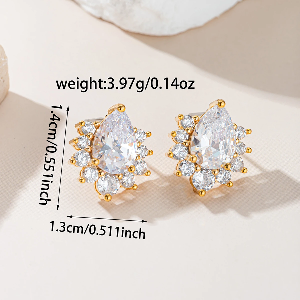 Pendientes de tuerca de circonita cúbica en forma de lágrima chapados en oro de 18 quilates, pendientes llamativos de cristal con halo brillante y diseño de rayos de sol para mujer, elegantes para bodas