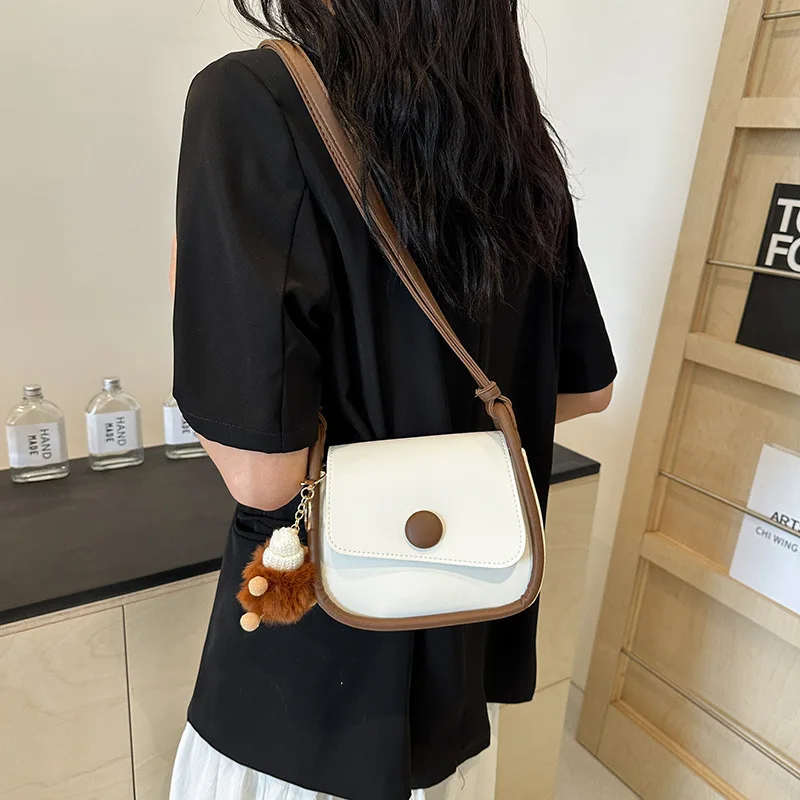 2024 Women's Color Blocked New Fashionable Single Shoulder Bag, Simple And Exquisite Small Square Bag With Elegant Women's Style