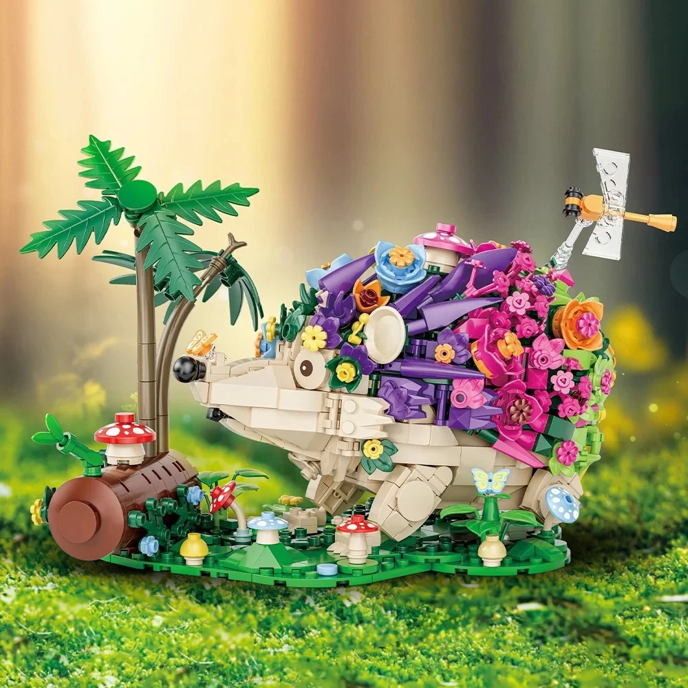 

Hedgehog model building blocks, fly, bee, animal decoration, city architecture toy for adults and children, desk home decor.