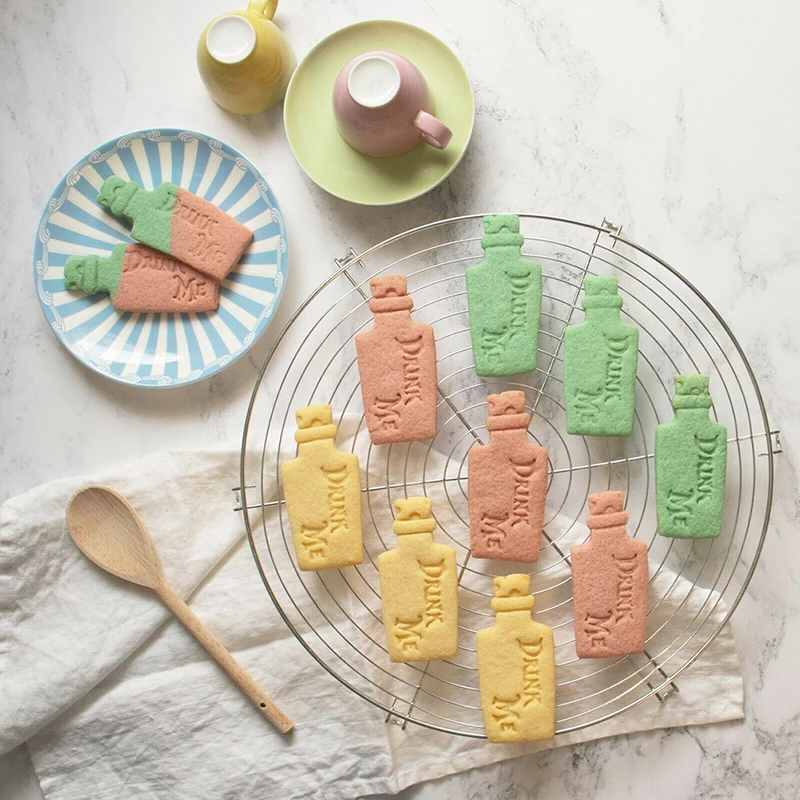 [MOA]Eat Me Cookie Cutter  Theme DIY Cookie Baking Accessories[MOA]