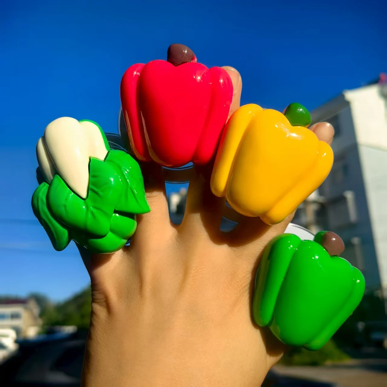 

Simulated Bell Pepper Magnetic Holder for Magsafe Shokugan Cabbage Phone Griptok Universal Smart Tok Foldable Lazy Bracket