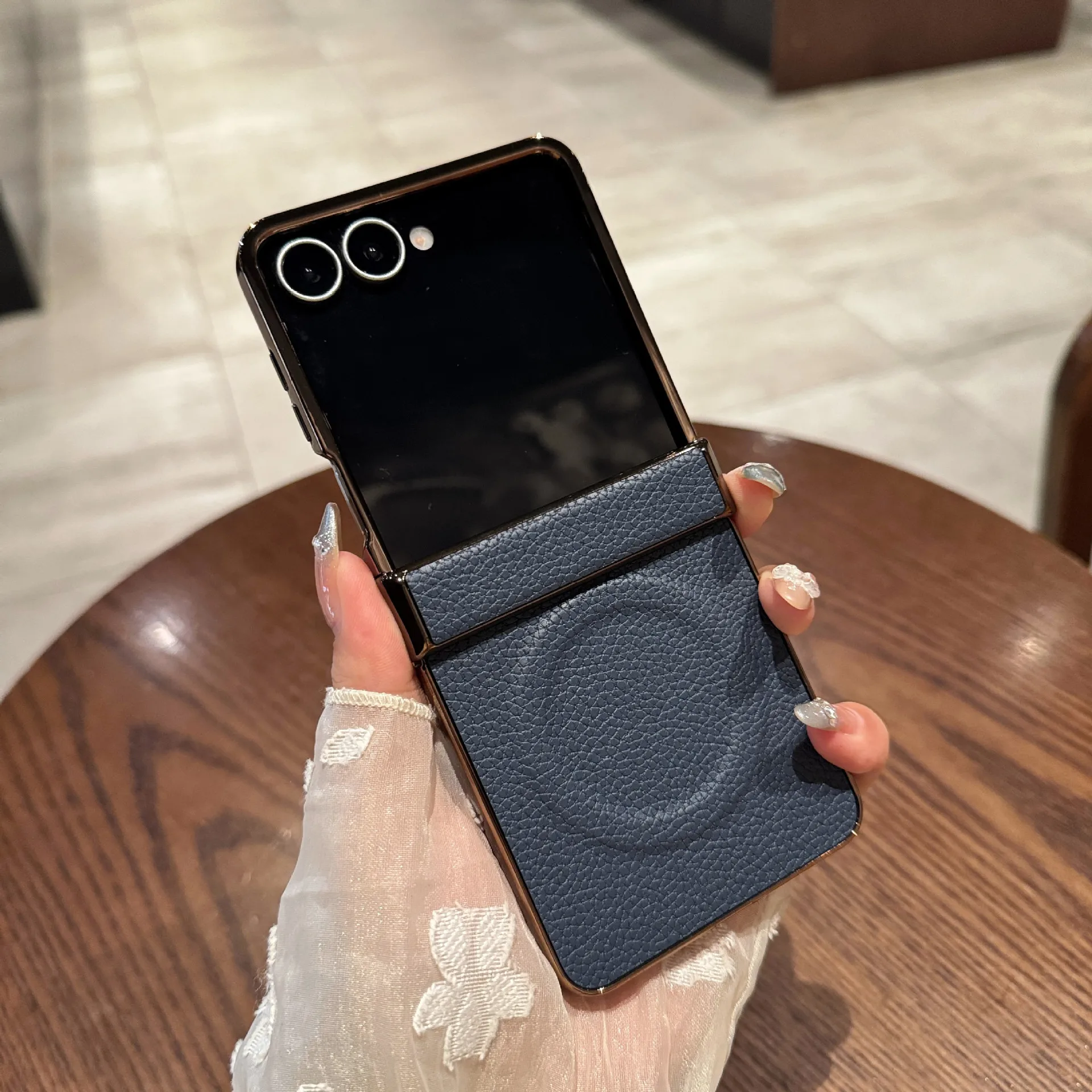 case for Samsung Z Flip 7 6 5 4 3 Full coverage shock proof protective case with lychee pattern magnetic tough shell plain