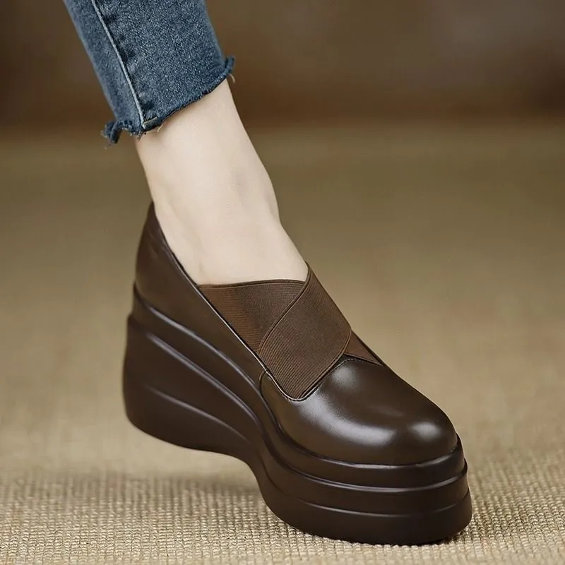 Thick soled sponge cake soled loafers 2025 new spring and autumn versatile wedge heel leather shoes women's high heels
