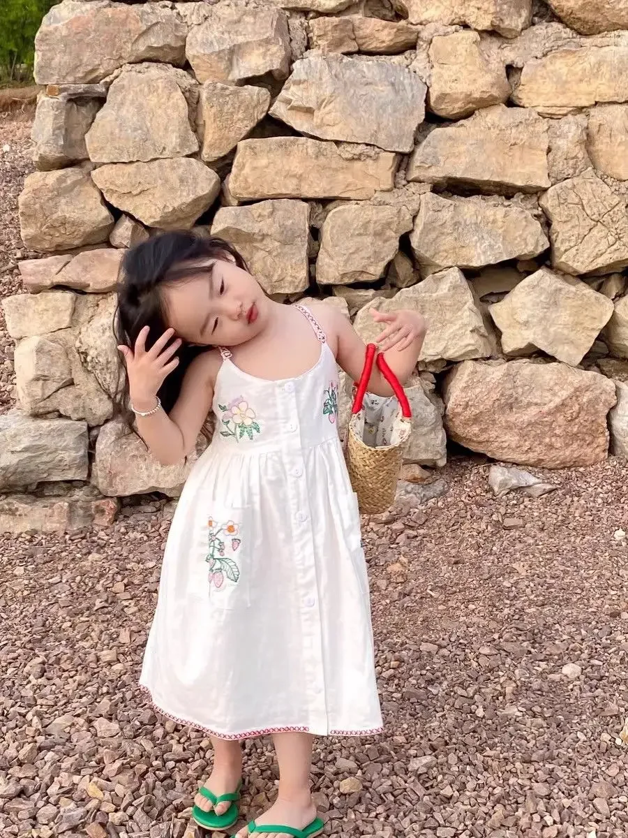 

Girls Skirt 2025 Summer New Childrens Clothing Korean Wind Girl Baby Seaside Resort Design Sense Embroidery Dress Casual Simple