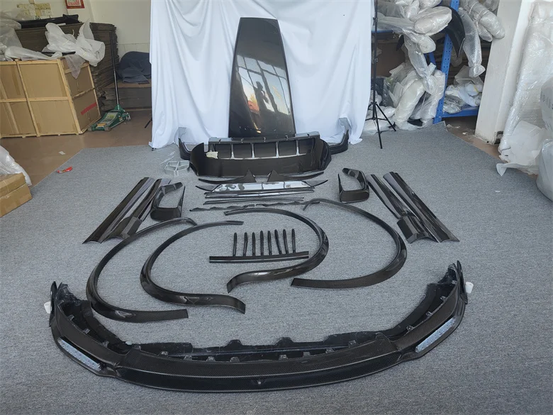 

Maserati Levante Modified Carbon Fiber Front Lip Rear Lip Side Skirt Rear Wheel Brow