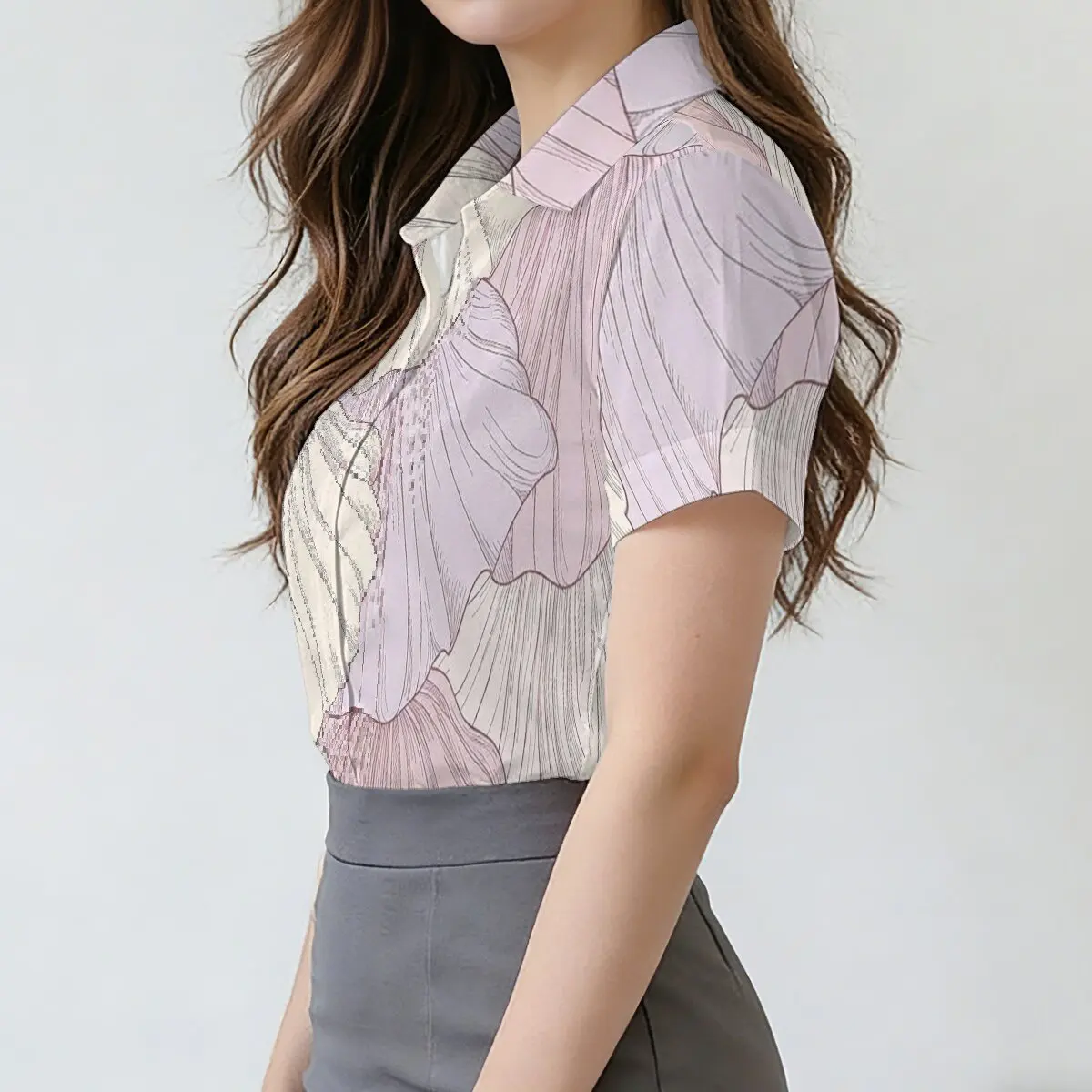 Summer women's short-sleeve shirt with soft lines, artistic and sweet style, suitable for campus, commuting and dating,