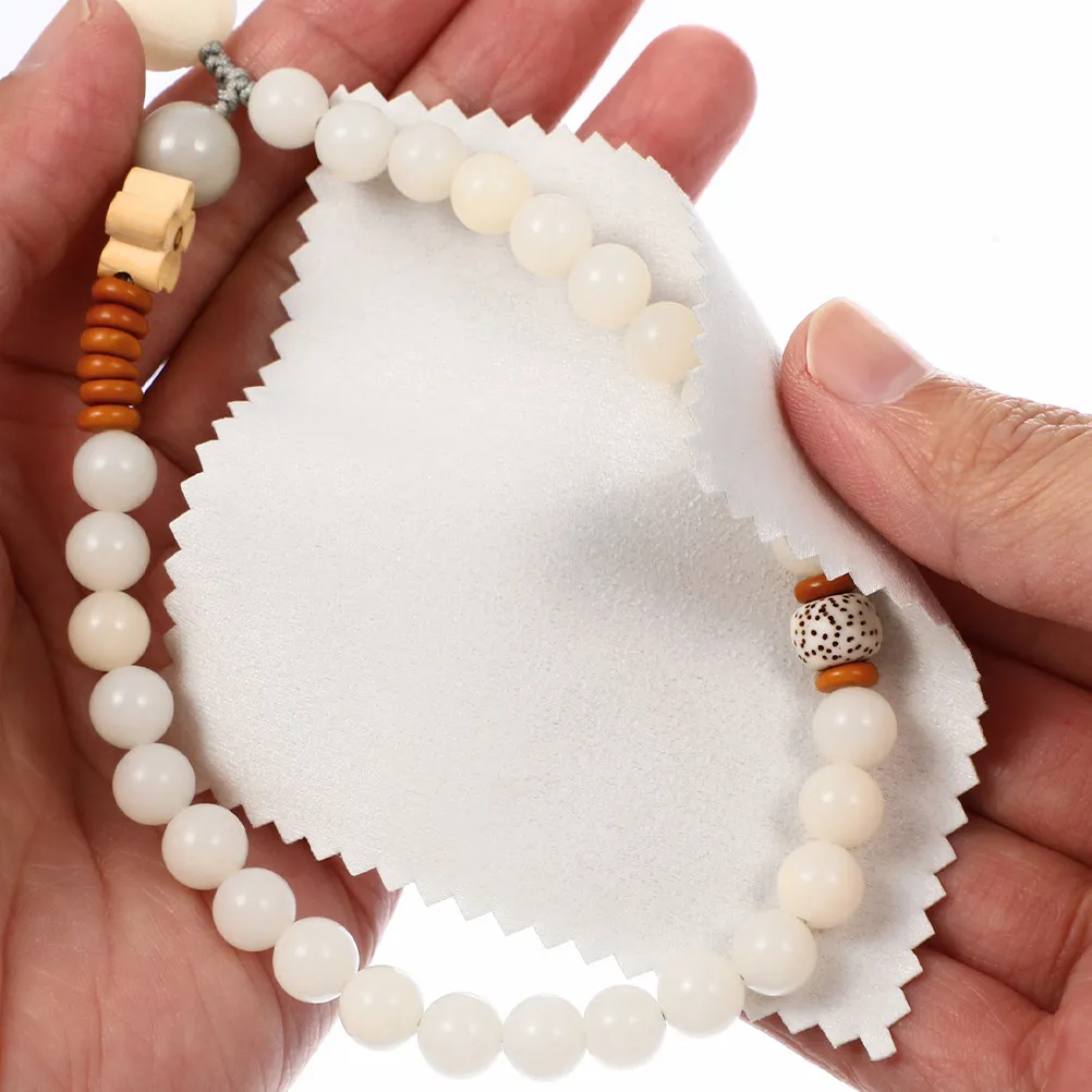 

100 шт. салфеток для полировки ювелирных изделий, замшевые салфетки для чистки, инструмент для ухода за украшениями, для серебра, экранов, очков, салфетки для полировки серебра