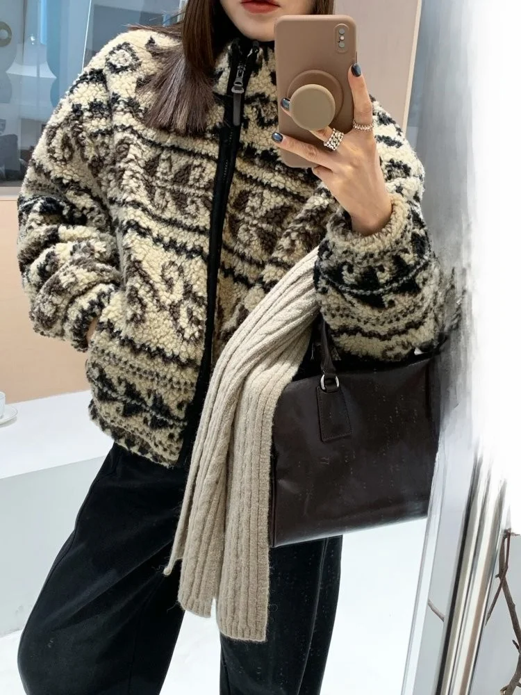 

Женская корейская ретро-куртка Feita с вышивкой, воротником-стойкой, теплым мехом ягненка, на молнии, утолщенная, повседневная, короткая