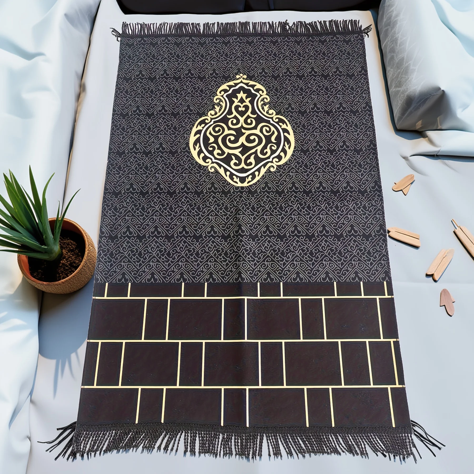 

Suede Muslim Prayer Mat Indonesia Soft Prayer rug Portable Pray Carpet