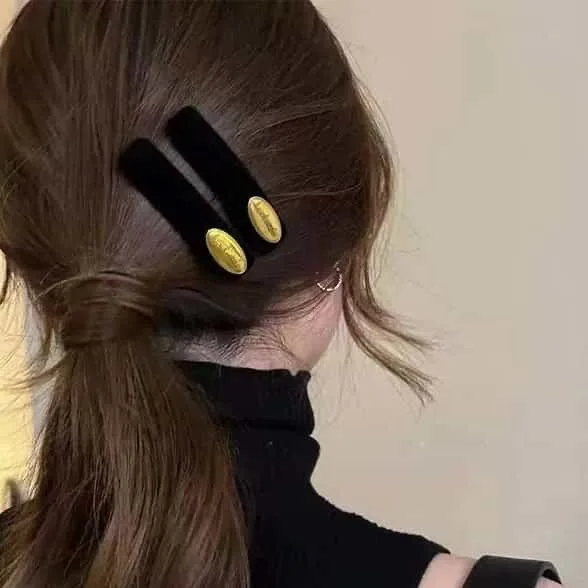 

Черная бархатная заколка для волос в стиле ретро, модный модный аксессуар для волос для женщин, заколка премиум-класса с боковой челкой, BB-зажим