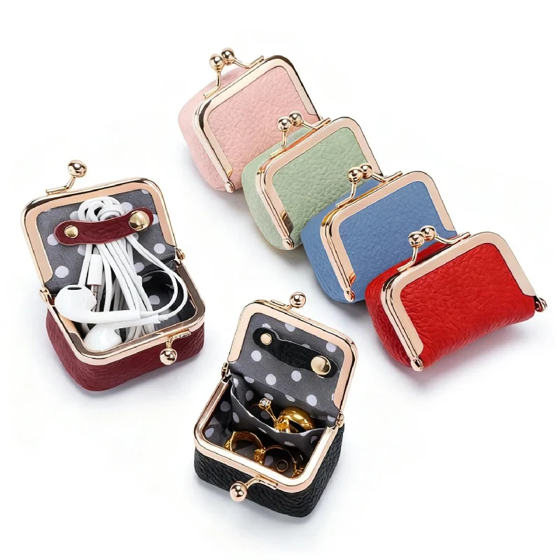 Women's Mini Jewelry Box Exquisite Kiss Lock Coin Bag Portable Travel Ring Box,Suitable for Storing Earrings,Rings,and Necklaces