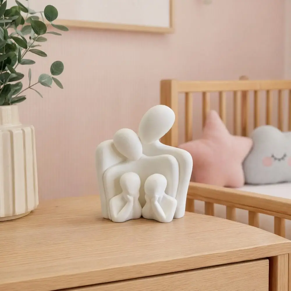 Parent-Child Abstract Family Sculpture Ornaments 3D Printed 4 Persons Figurine Home Decor Hugging Couple Sculpture Office Room