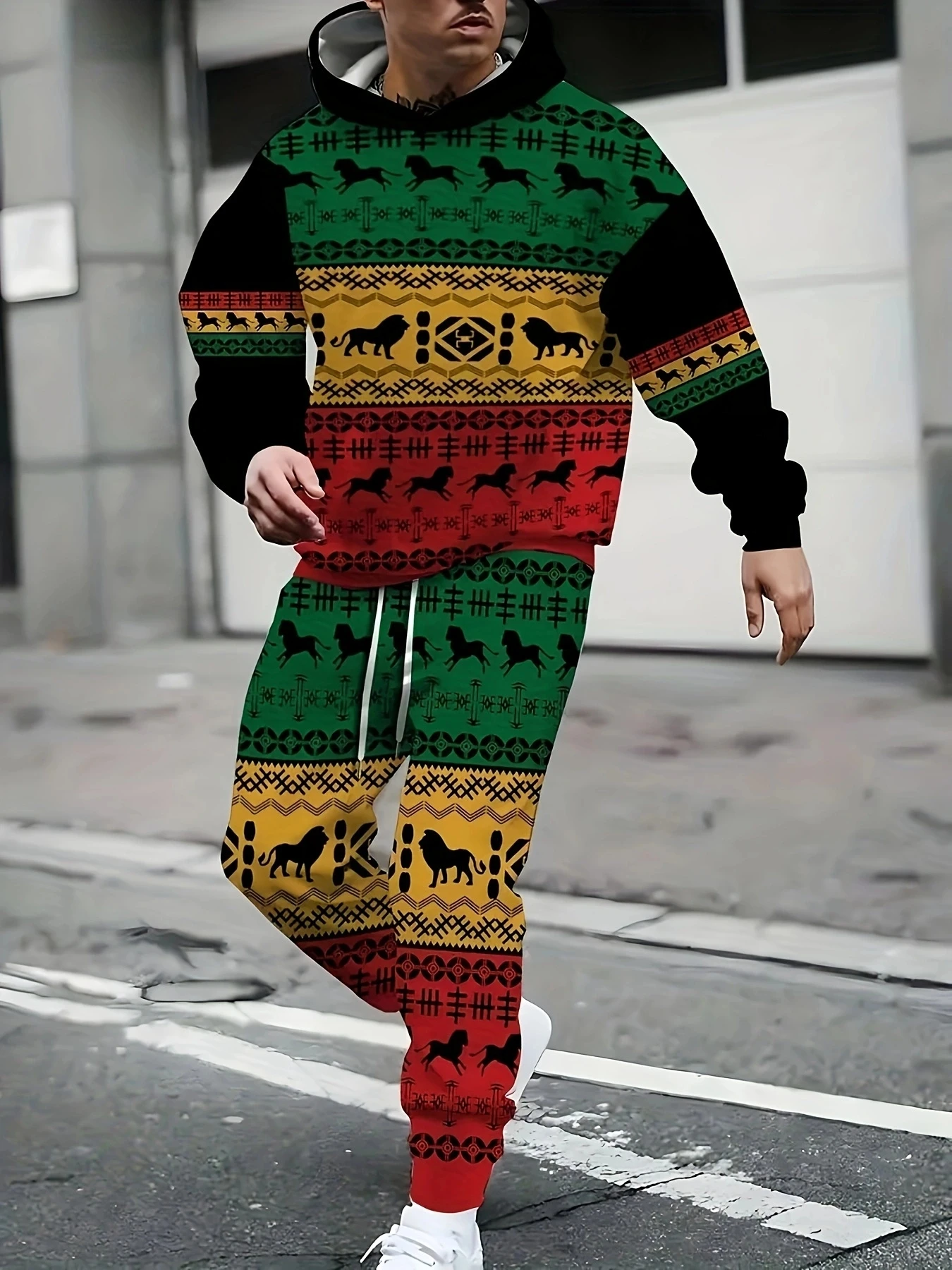 

A must-have for trendsetters! The best-selling hoodie of 2025 features a loose fit and eye-catching personalized prints