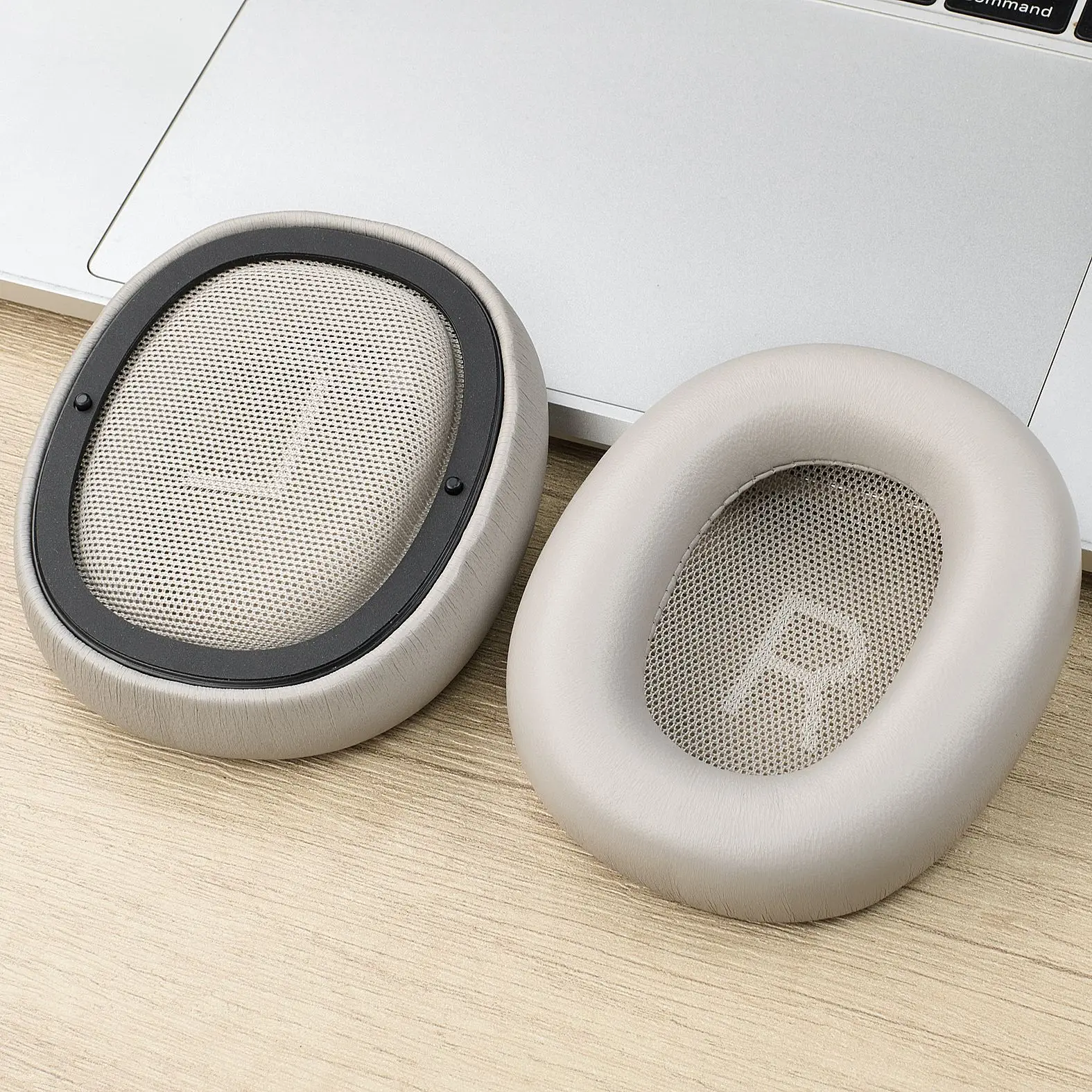 

Replacement lambskin memory foam Ear Pads With plastic buckle For Bang & Olufsen Beoplay H100 Headset earmuffs repair parts