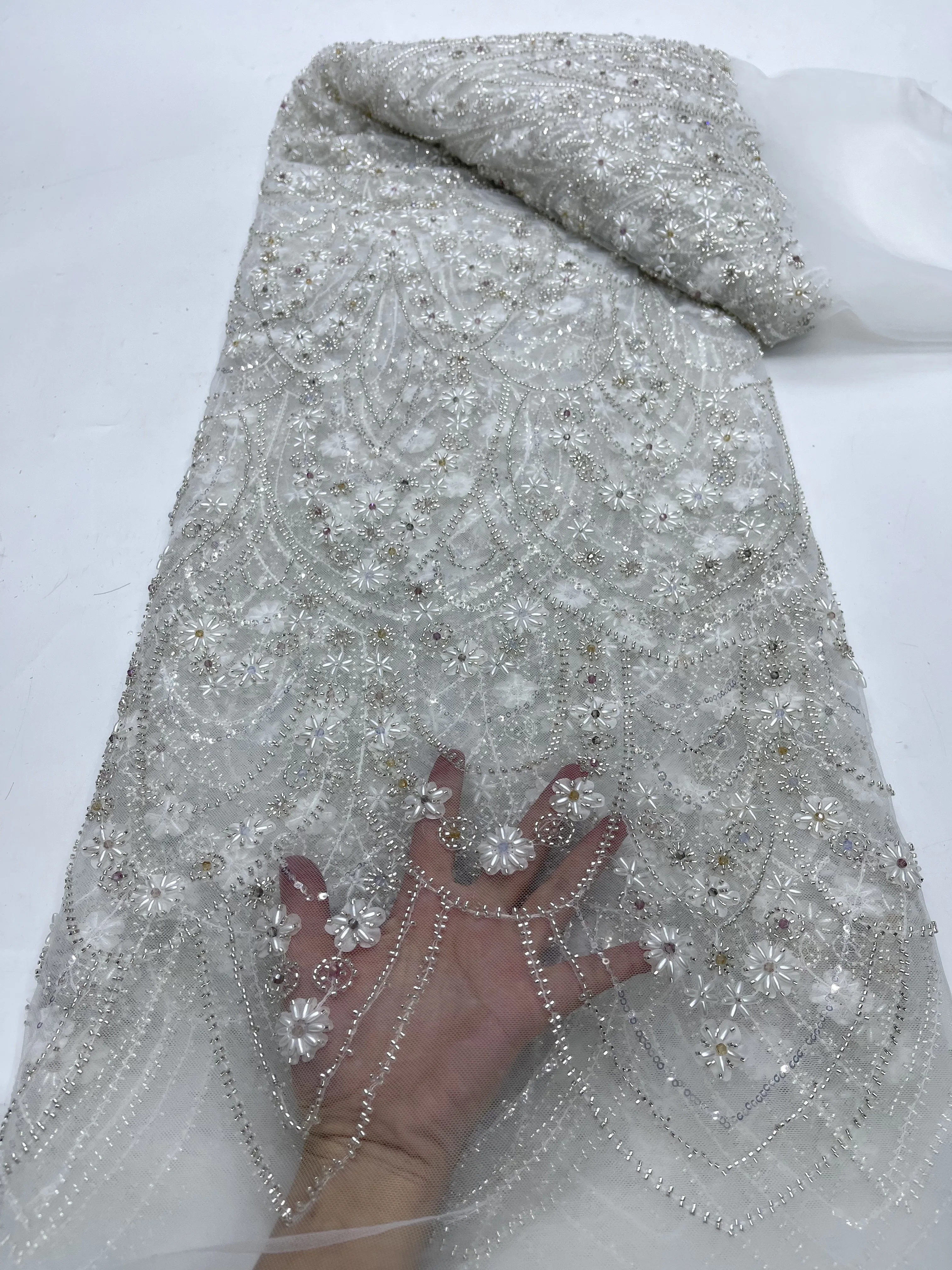 2024 Luxury French Tulle Net Lace with Sequins And Beads African Nigerian Embroidered Lace Fabric Lace Fabric For Sewing JY425K