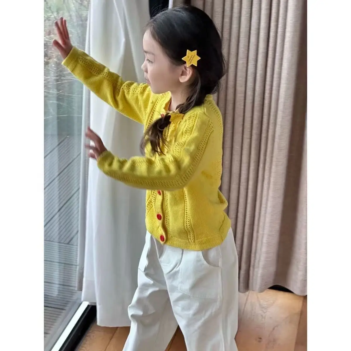 

90-140cm Spring and Autumn Baby Girls' Sweater Jacket Fashion New Style Children's Yellow Knitted Jacket