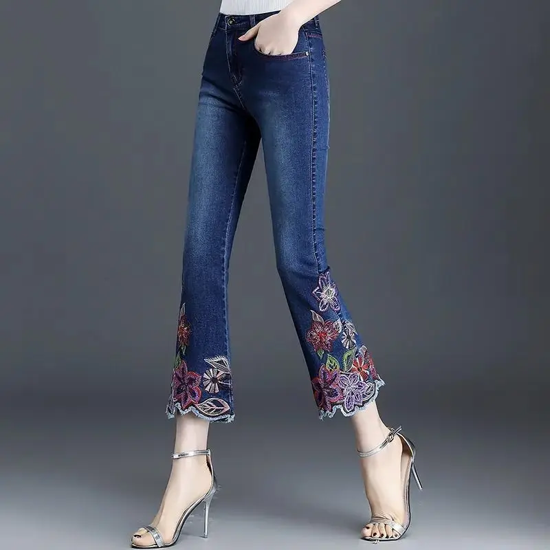 Vintage Spring And Summer Jeans  2024 New High-Waist Elastic Versatile Embroidered Jeans Nine-Point Micro-Trumpet Female Jeans