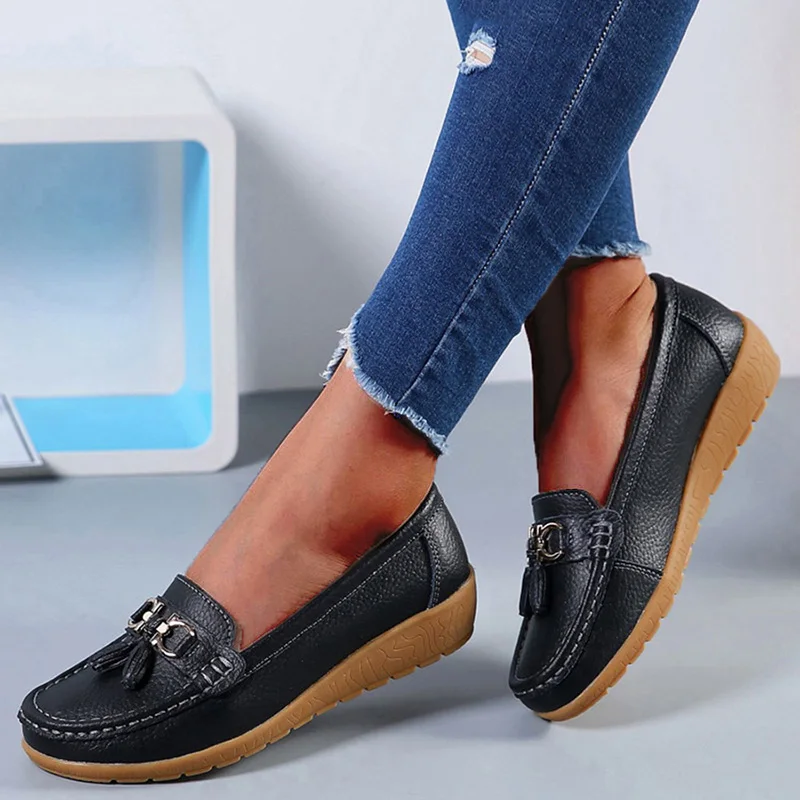 Women Flats Fashion Genuine Leather Tenis Nurse Shoes Moccasins Shoes Women Slip On Flat Shoes Retro Zapatos De Mujer Plus Size