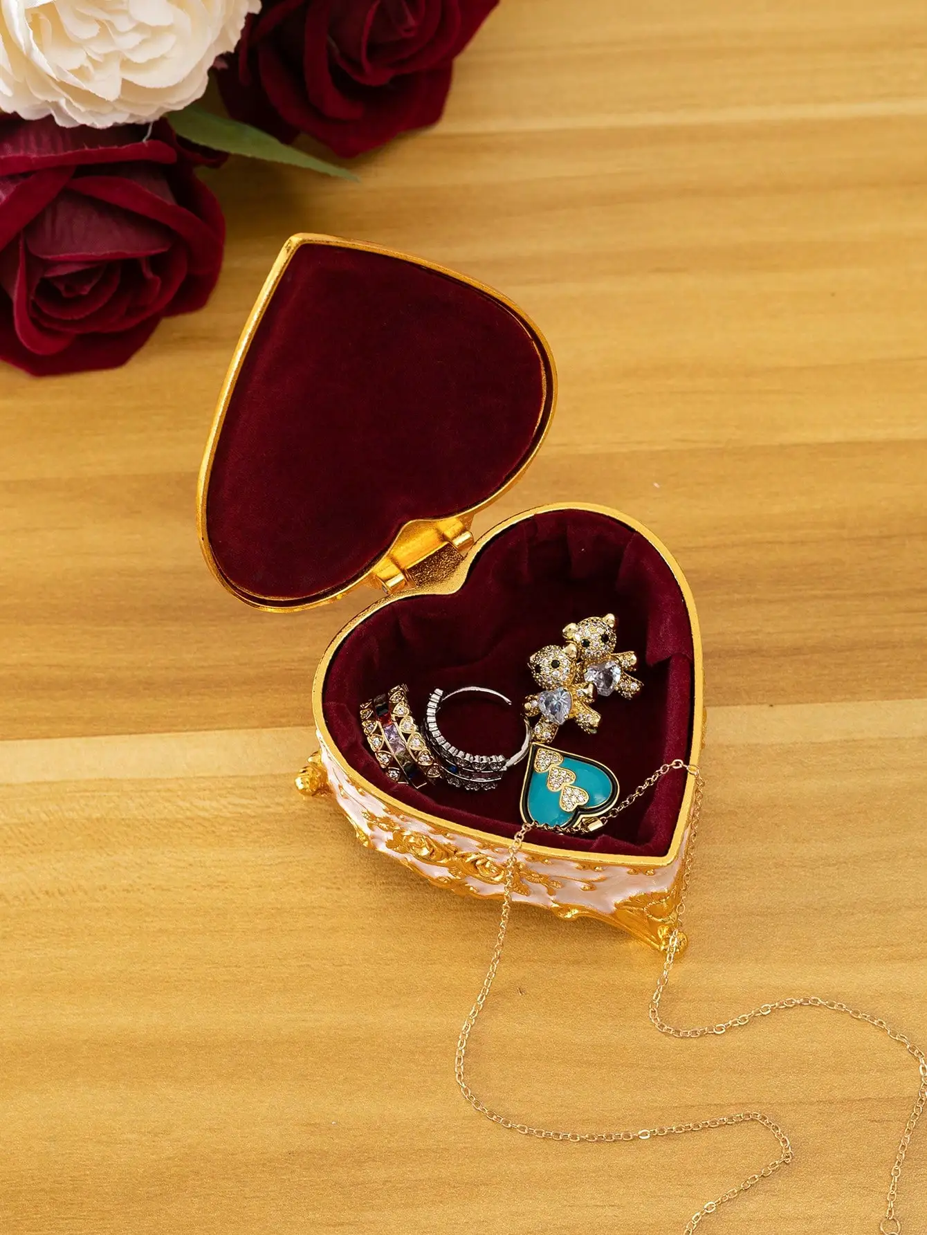 Jewelry StorageMetal Creative European Vintage Jewelry Box Small Gold-plated Hand-painted High-end Rose  Box Cotton Swab Box Val