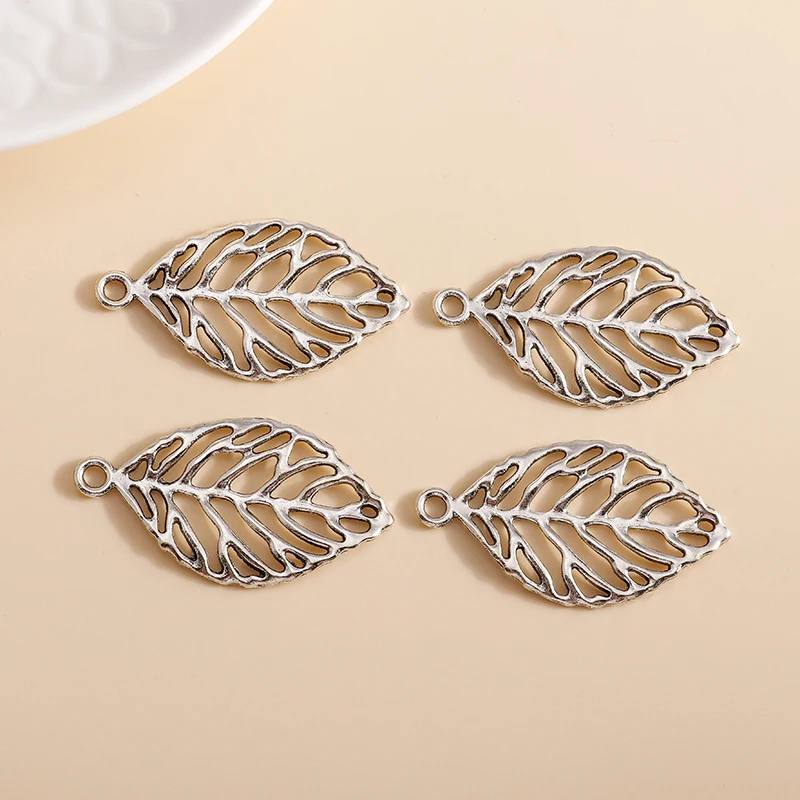 Leslie 8 Stück 25*48mm Antiksilberfarbene Blattanhänger für Halsketten, Armbänder, Ohrringe, DIY-Schmuckherstellung. – Detail 3